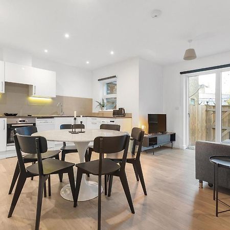 Spacious Clapham Apartments لندن المظهر الخارجي الصورة