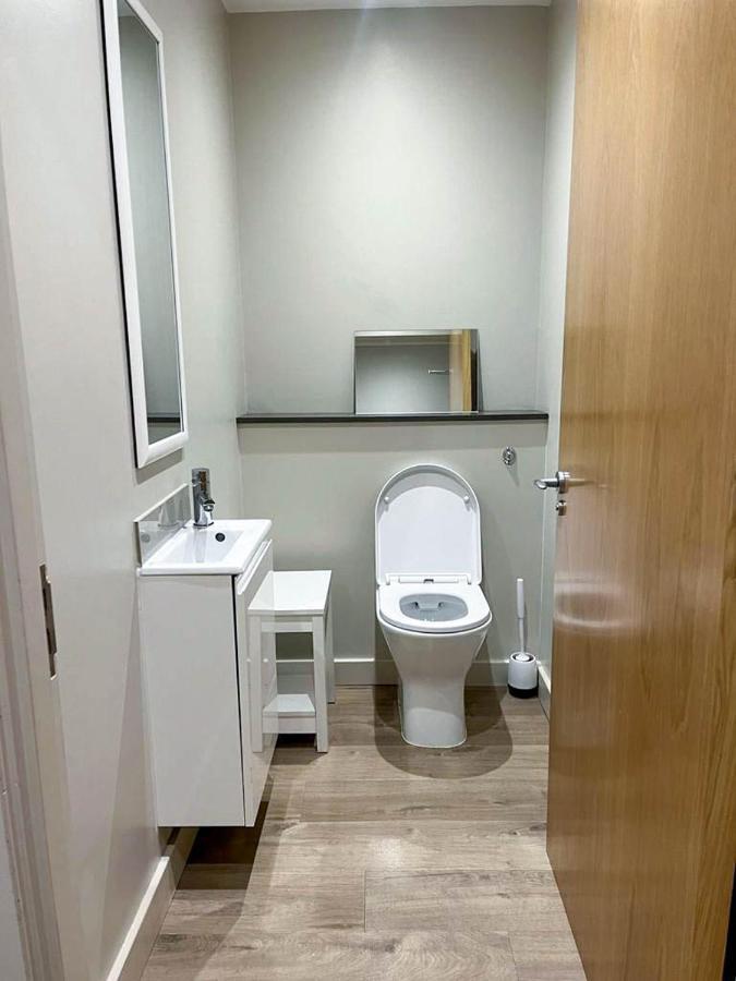Spacious Clapham Apartments لندن المظهر الخارجي الصورة