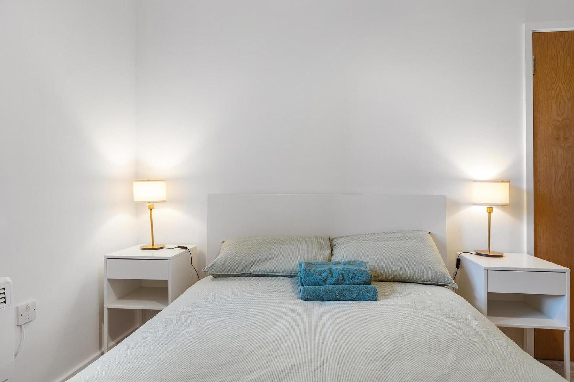 Spacious Clapham Apartments لندن المظهر الخارجي الصورة