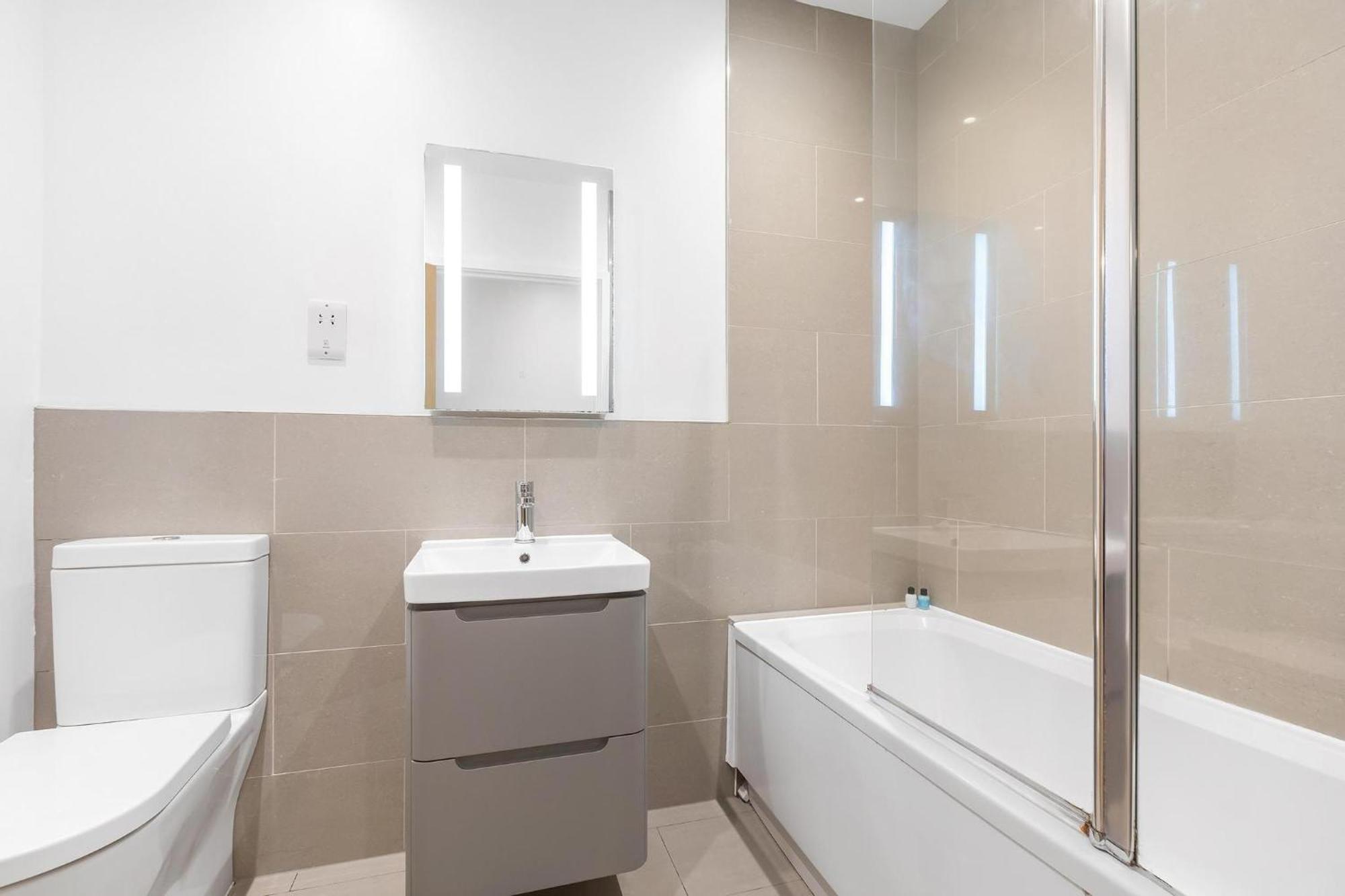 Spacious Clapham Apartments لندن المظهر الخارجي الصورة