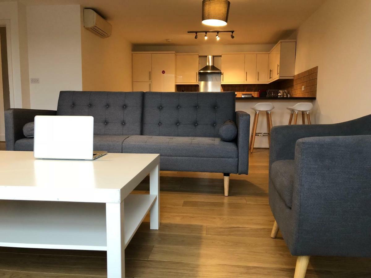 Spacious Clapham Apartments لندن المظهر الخارجي الصورة