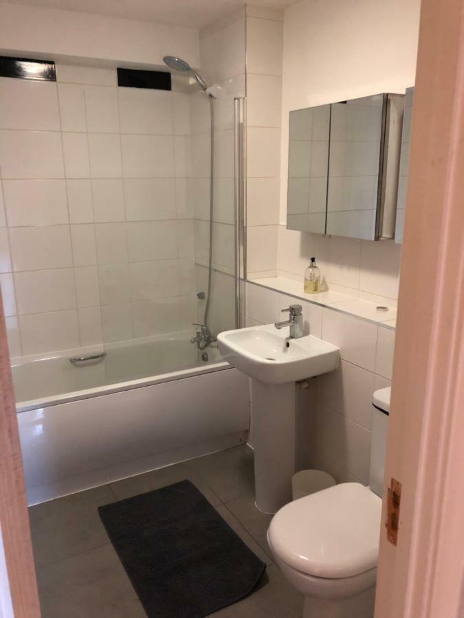 Spacious Clapham Apartments لندن المظهر الخارجي الصورة